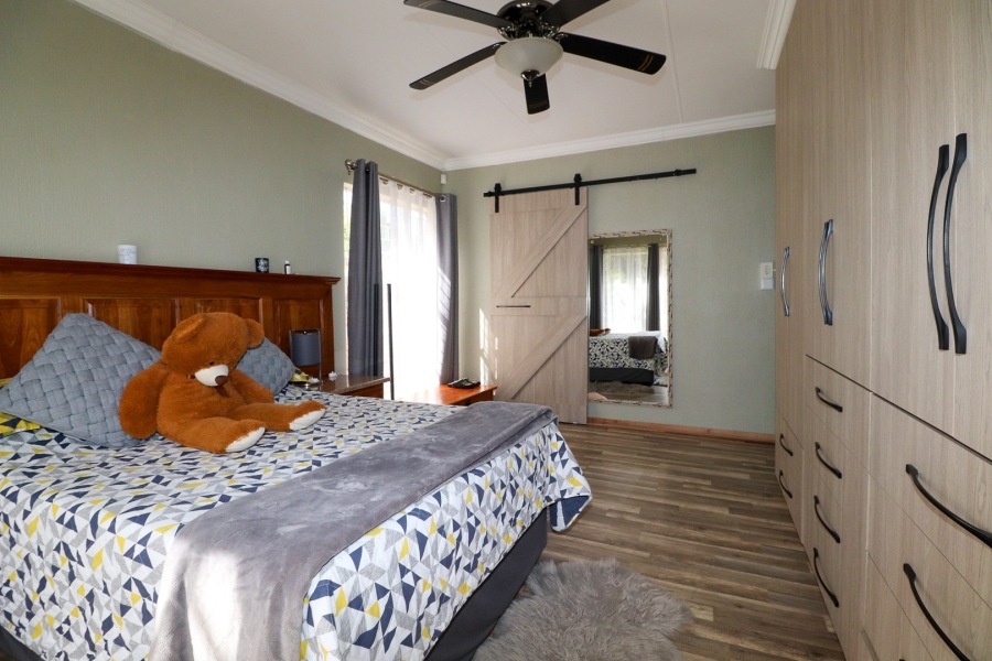 To Let 3 Bedroom Property for Rent in La Hoff North West